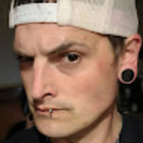 Meet your Posher, Christopher - Picture 1 of 1